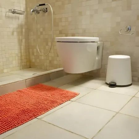 بيت للعطل Tetrapolis Keos