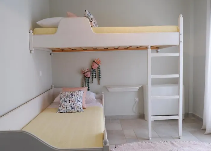 Tatil Evi Tetrapolis Keos *